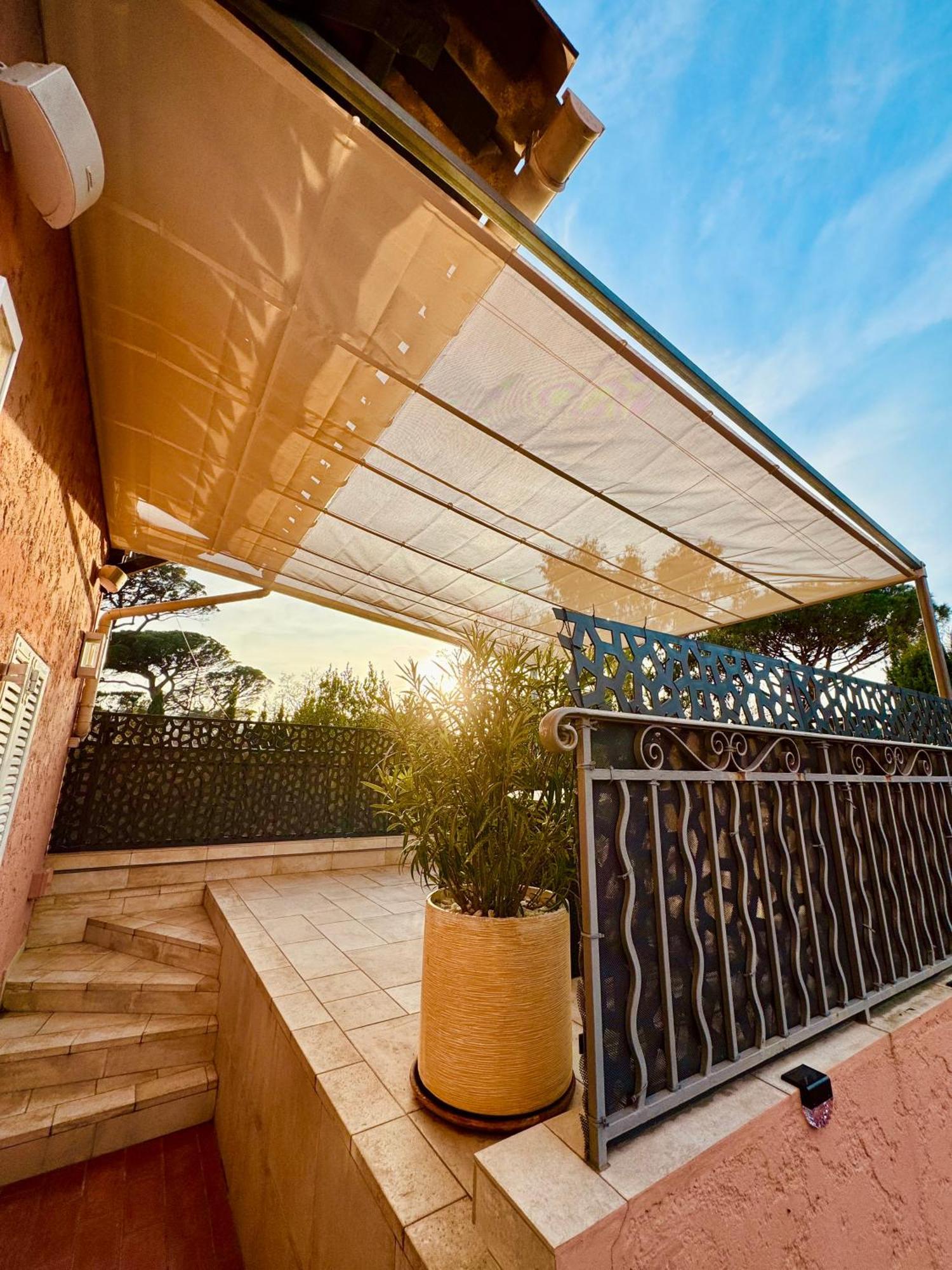 Studio Climatise, Terrasse, Parking Prive, 50M De La Plage Σαιν-Τροπέ Εξωτερικό φωτογραφία