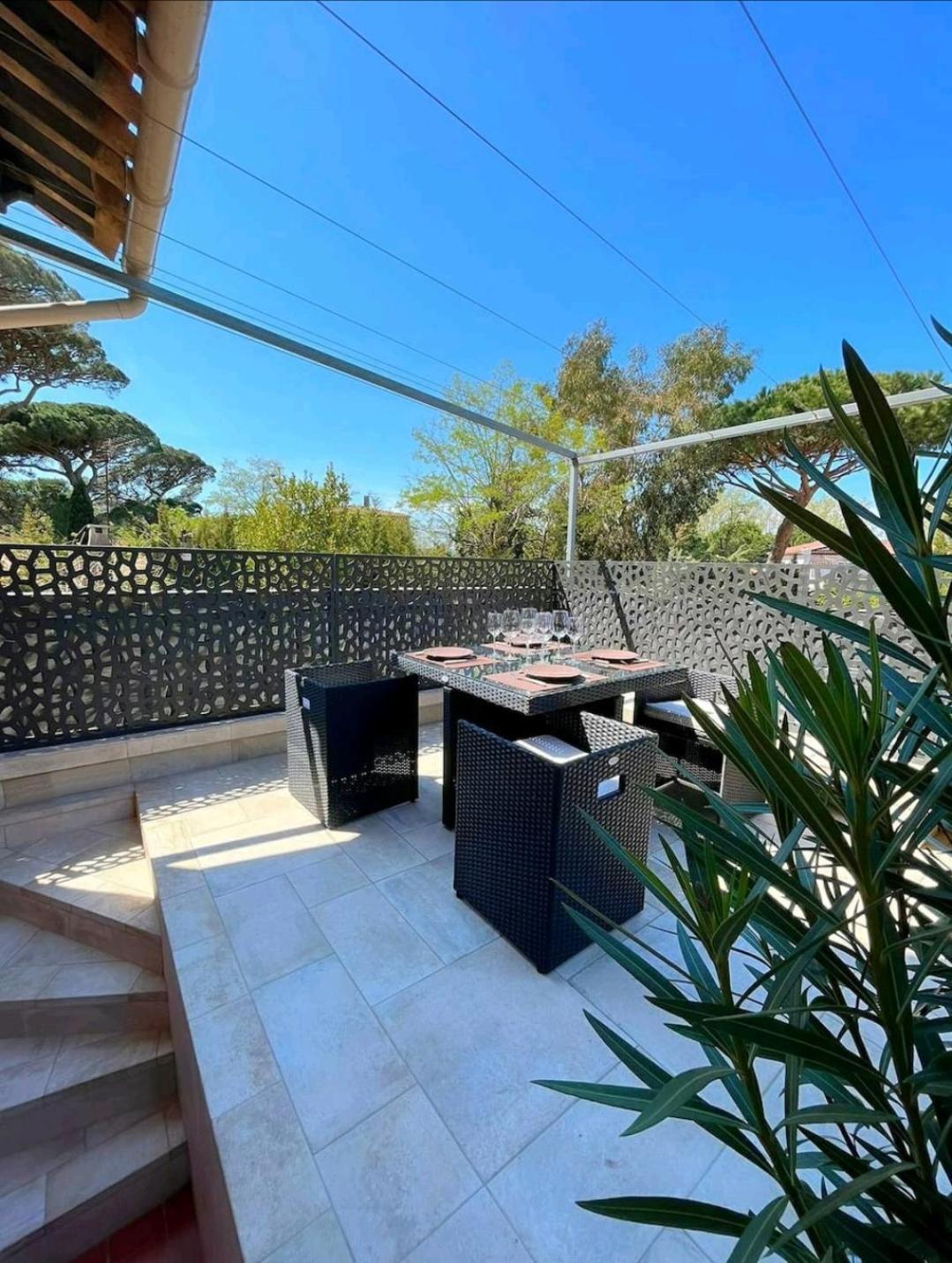 Studio Climatise, Terrasse, Parking Prive, 50M De La Plage Σαιν-Τροπέ Εξωτερικό φωτογραφία
