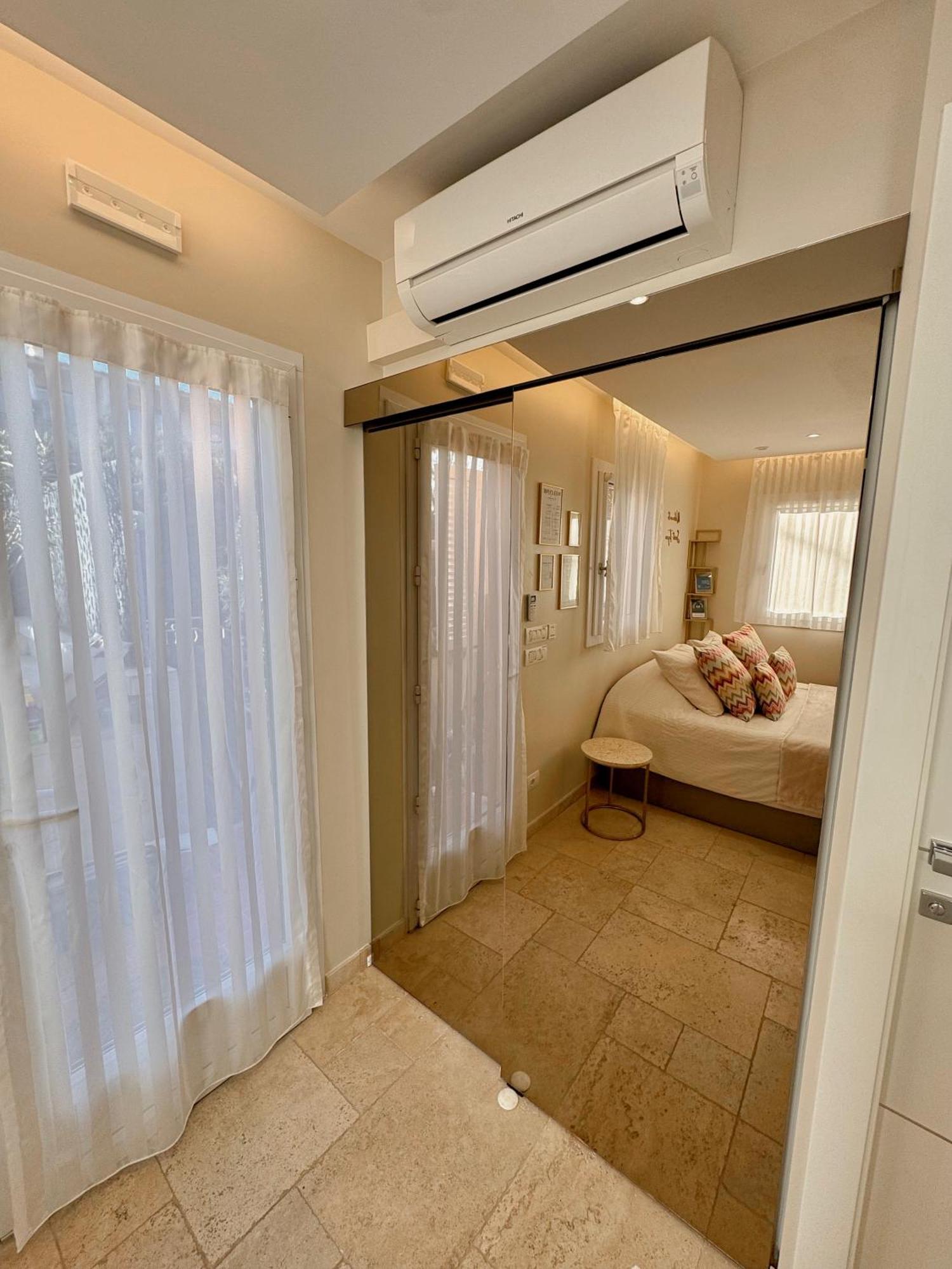 Studio Climatise, Terrasse, Parking Prive, 50M De La Plage Σαιν-Τροπέ Εξωτερικό φωτογραφία