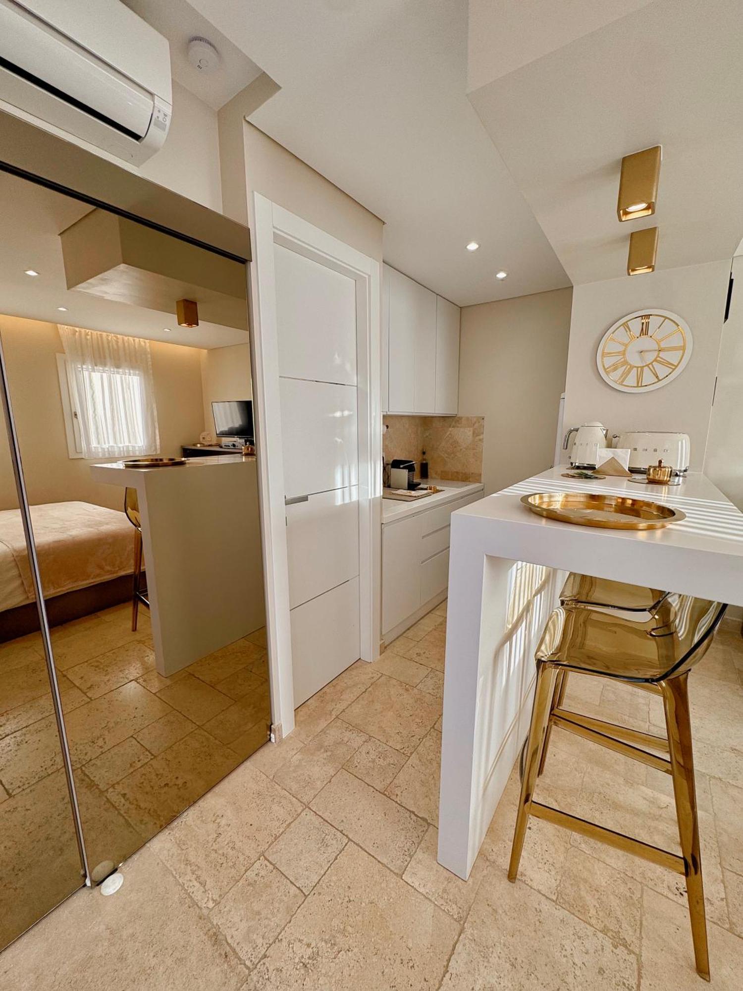 Studio Climatise, Terrasse, Parking Prive, 50M De La Plage Σαιν-Τροπέ Εξωτερικό φωτογραφία