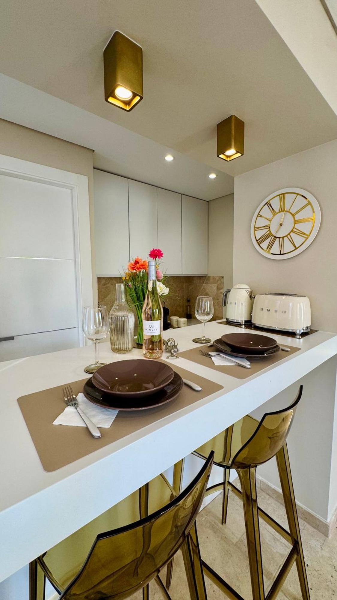 Studio Climatise, Terrasse, Parking Prive, 50M De La Plage Σαιν-Τροπέ Εξωτερικό φωτογραφία
