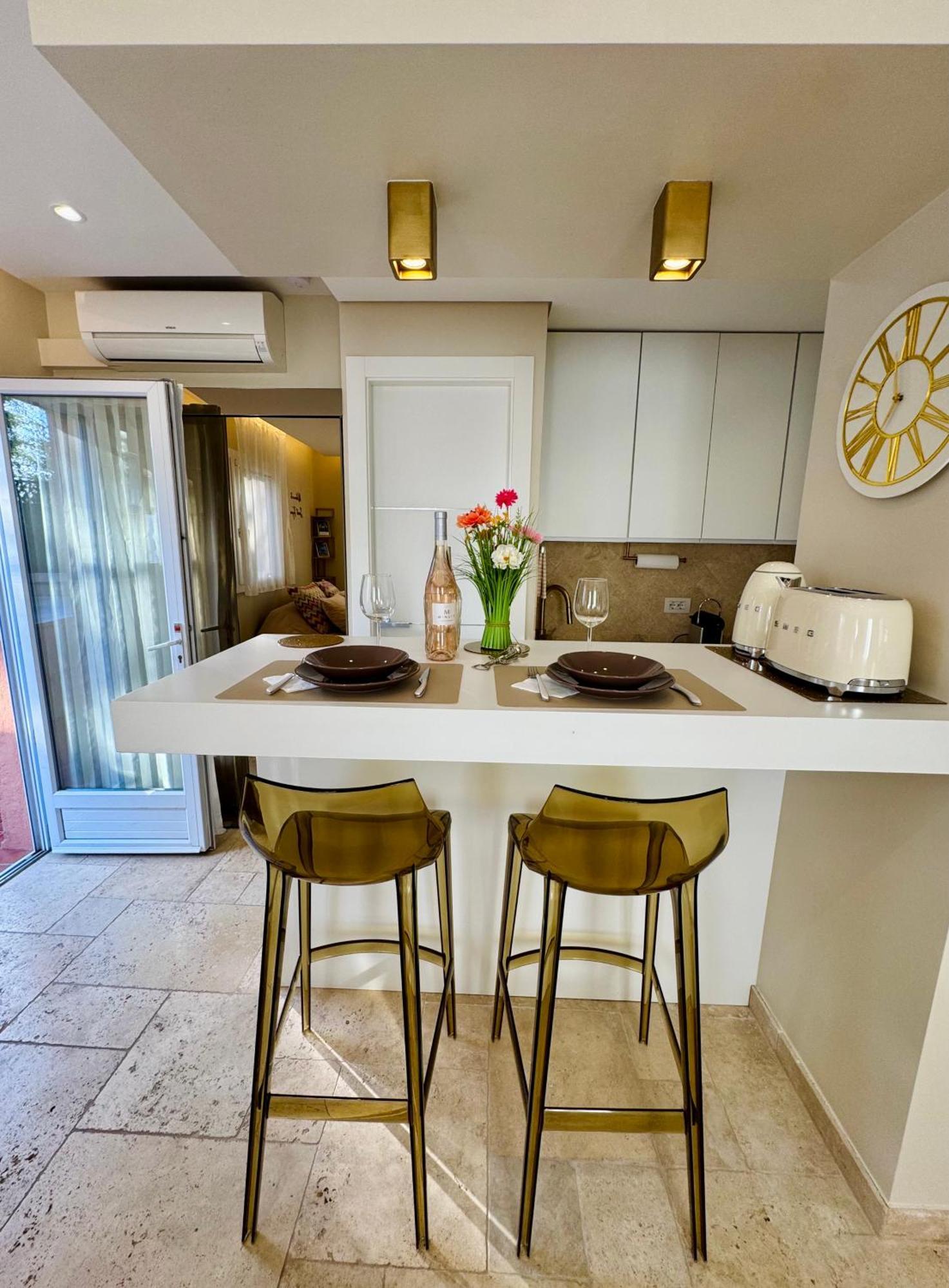 Studio Climatise, Terrasse, Parking Prive, 50M De La Plage Σαιν-Τροπέ Εξωτερικό φωτογραφία