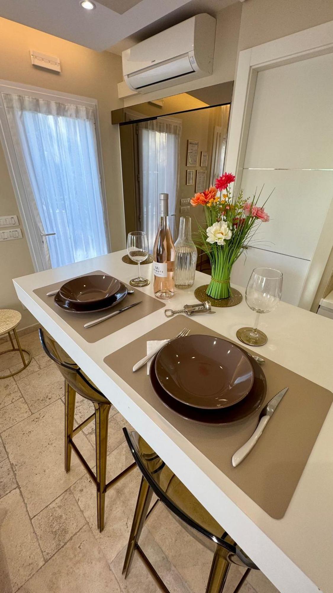 Studio Climatise, Terrasse, Parking Prive, 50M De La Plage Σαιν-Τροπέ Εξωτερικό φωτογραφία